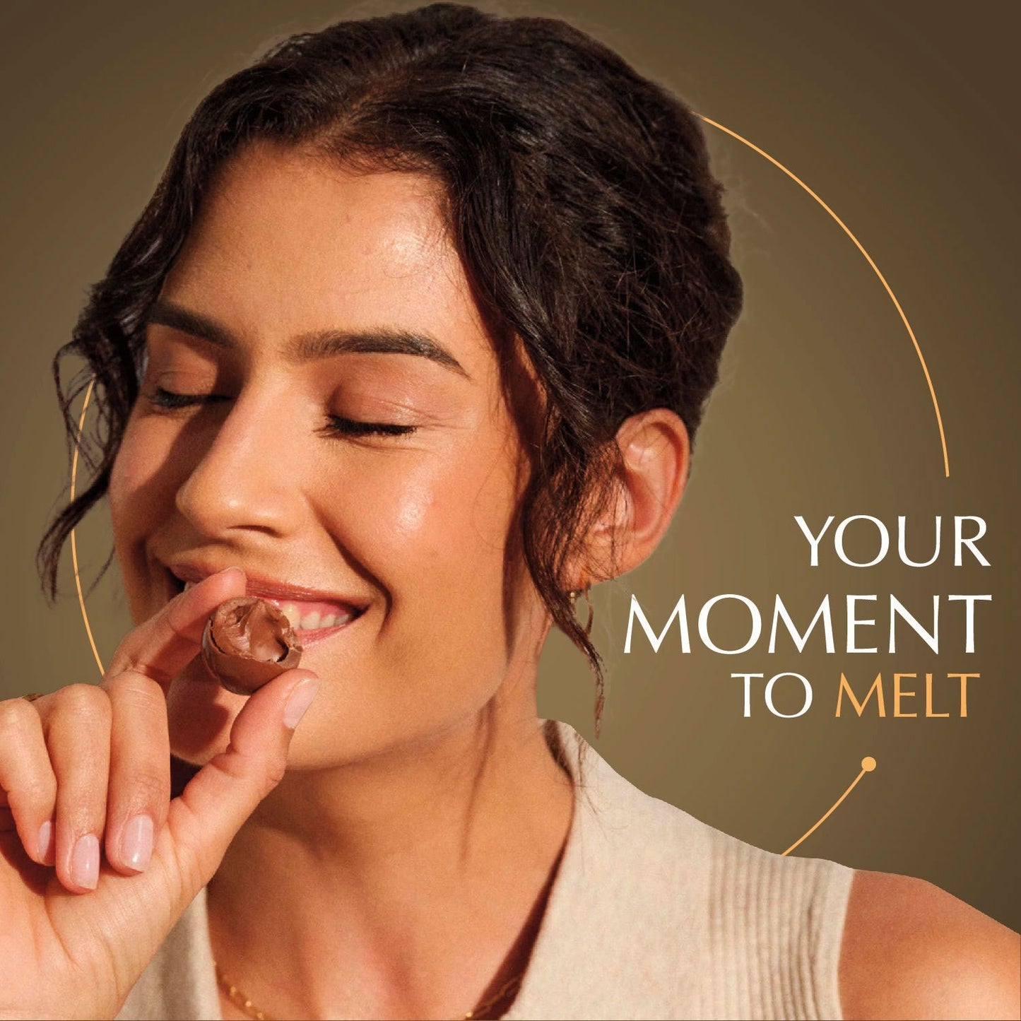 GinGinGood 4 Flavors Chocolate Truffles Assortment, Authentic Lindt Lindor Candy Gift Bag (19 oz) – Short Shelf Life Deal