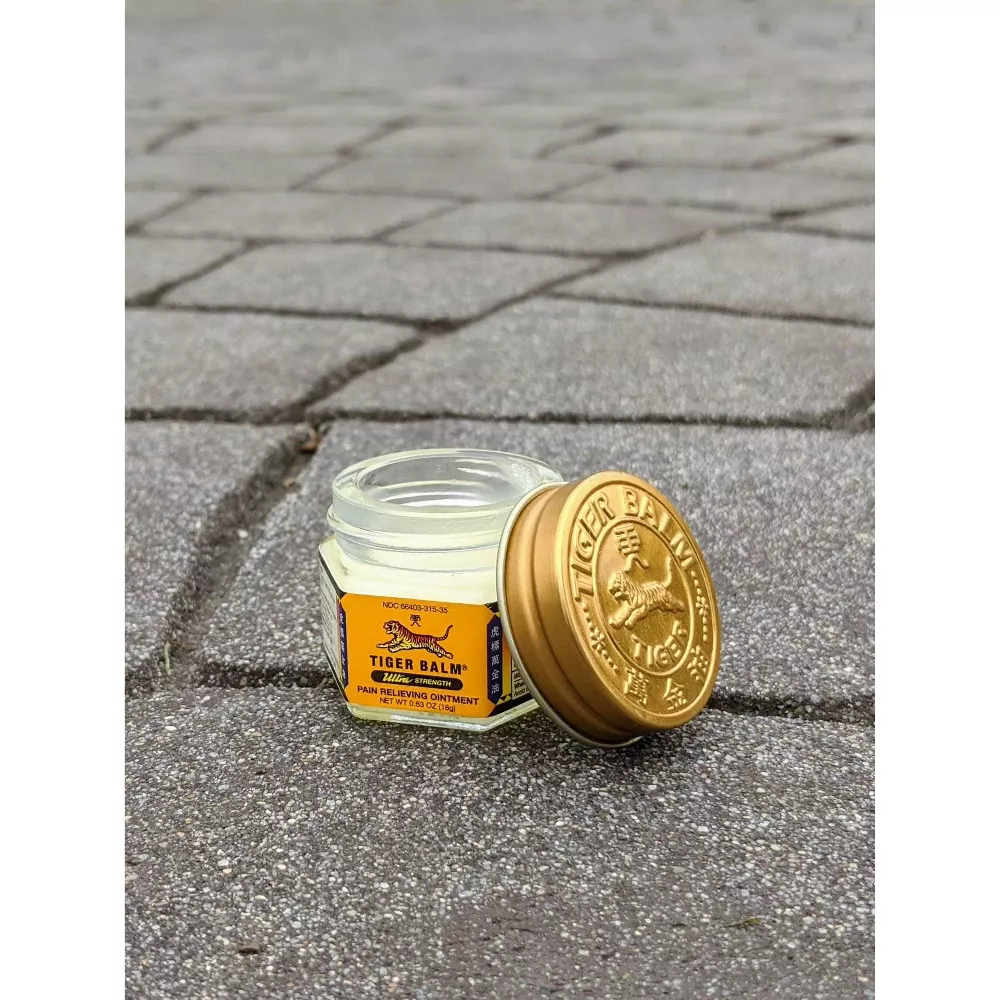 Tiger Balm Ultra Strength Sports Rub Ointment (10g / 0.35 oz)